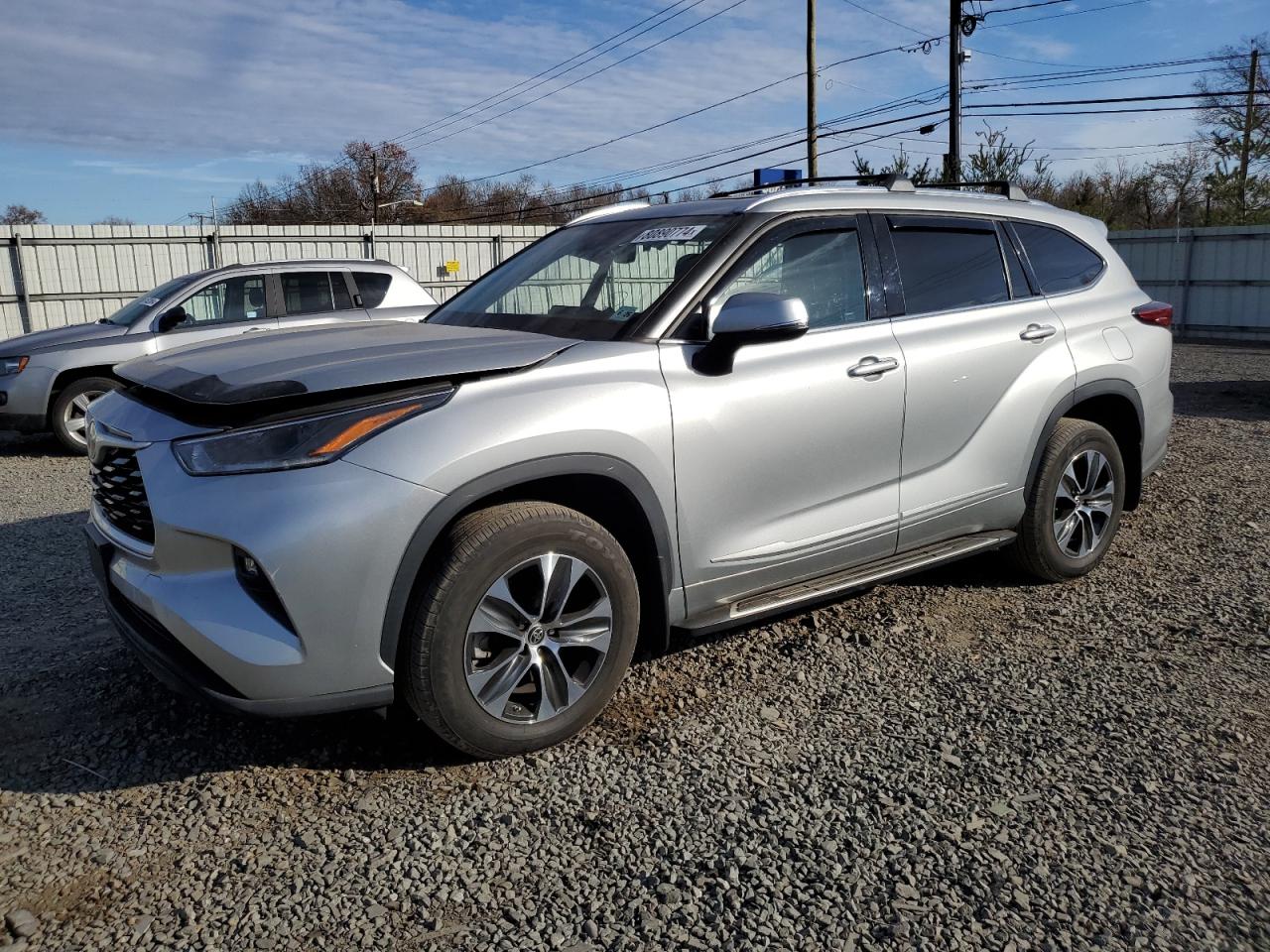 2021 Toyota Highlander - Image 1