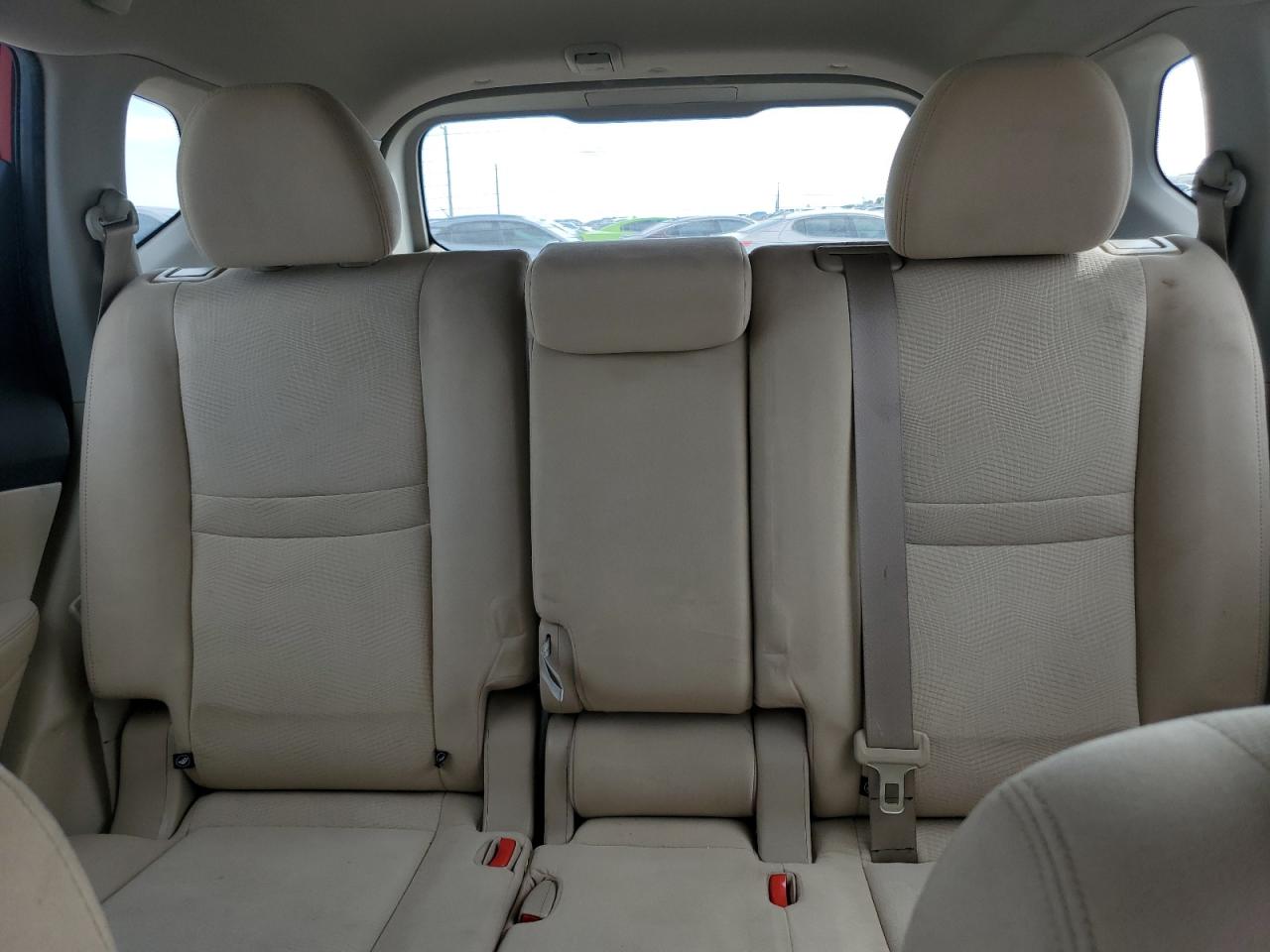 2015 Nissan Rogue - Image 10