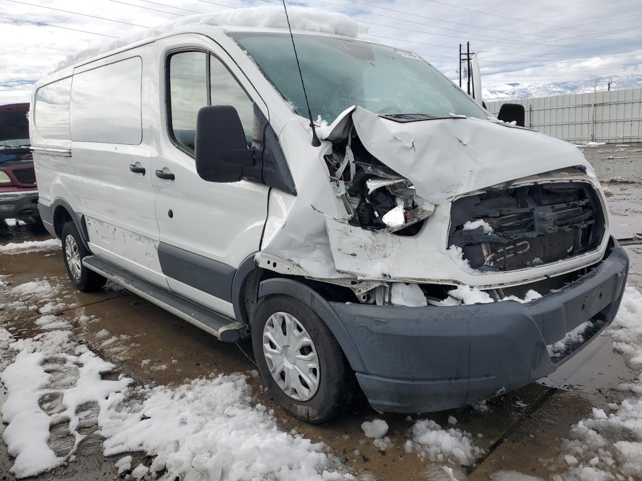 VIN 1FTYR1YMXJKA92567 2018 FORD TRANSIT no.4