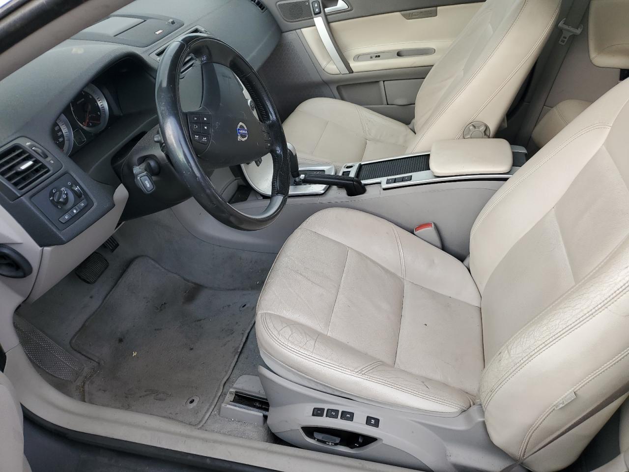 2011 Volvo C70 T5 VIN: YV1672MC1BJ107765 Lot: 76587454