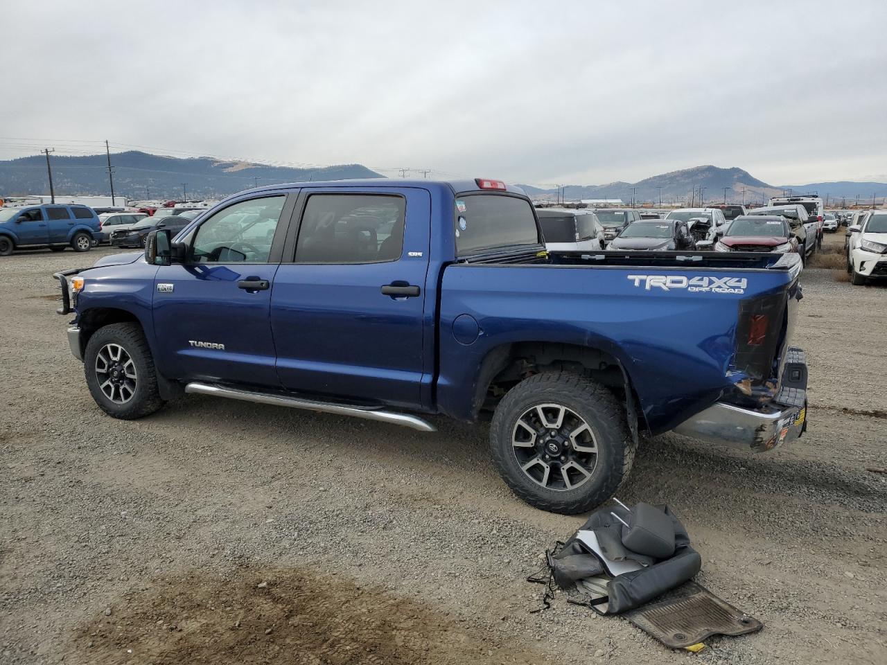 2014 Toyota Tundra - Image 2