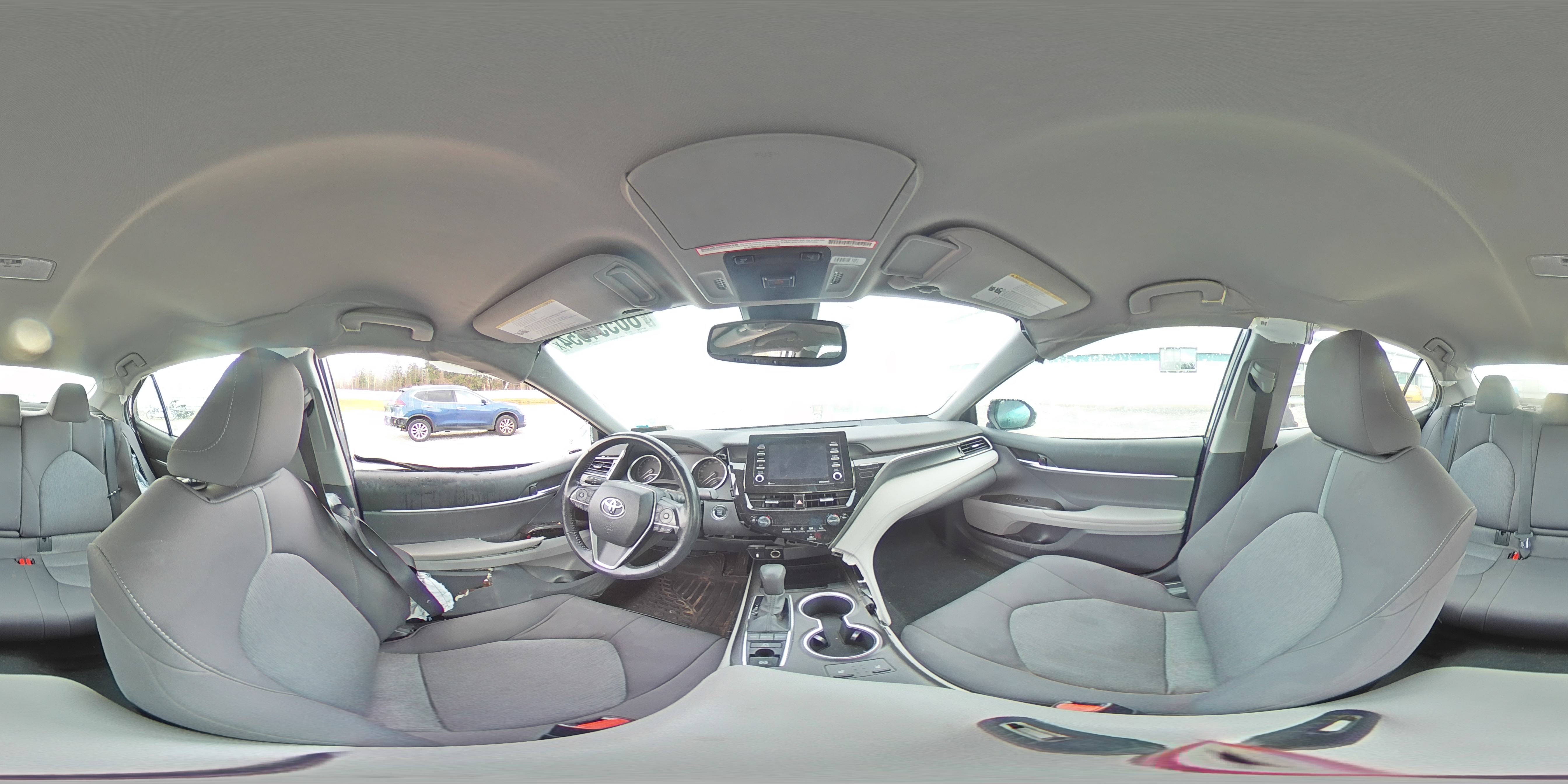 2022 Toyota Camry - Image 12