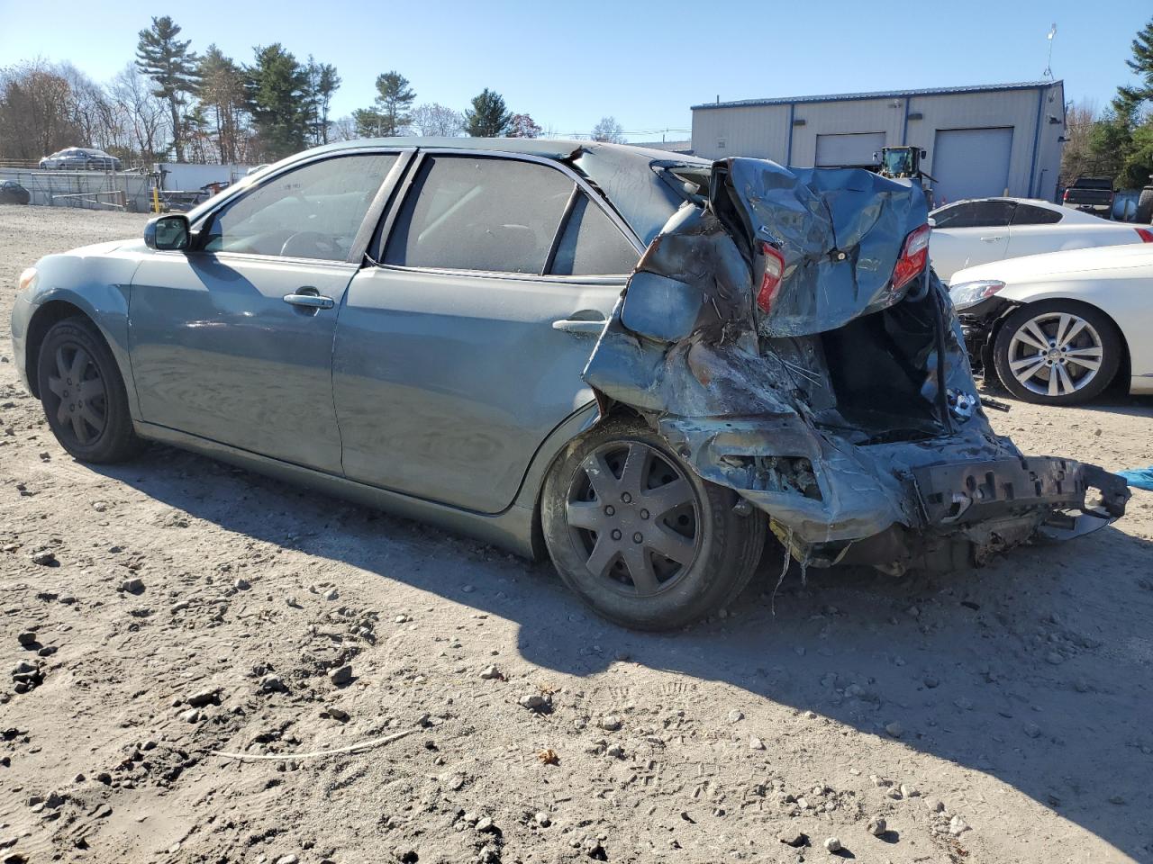 2009 Toyota Camry - Image 2