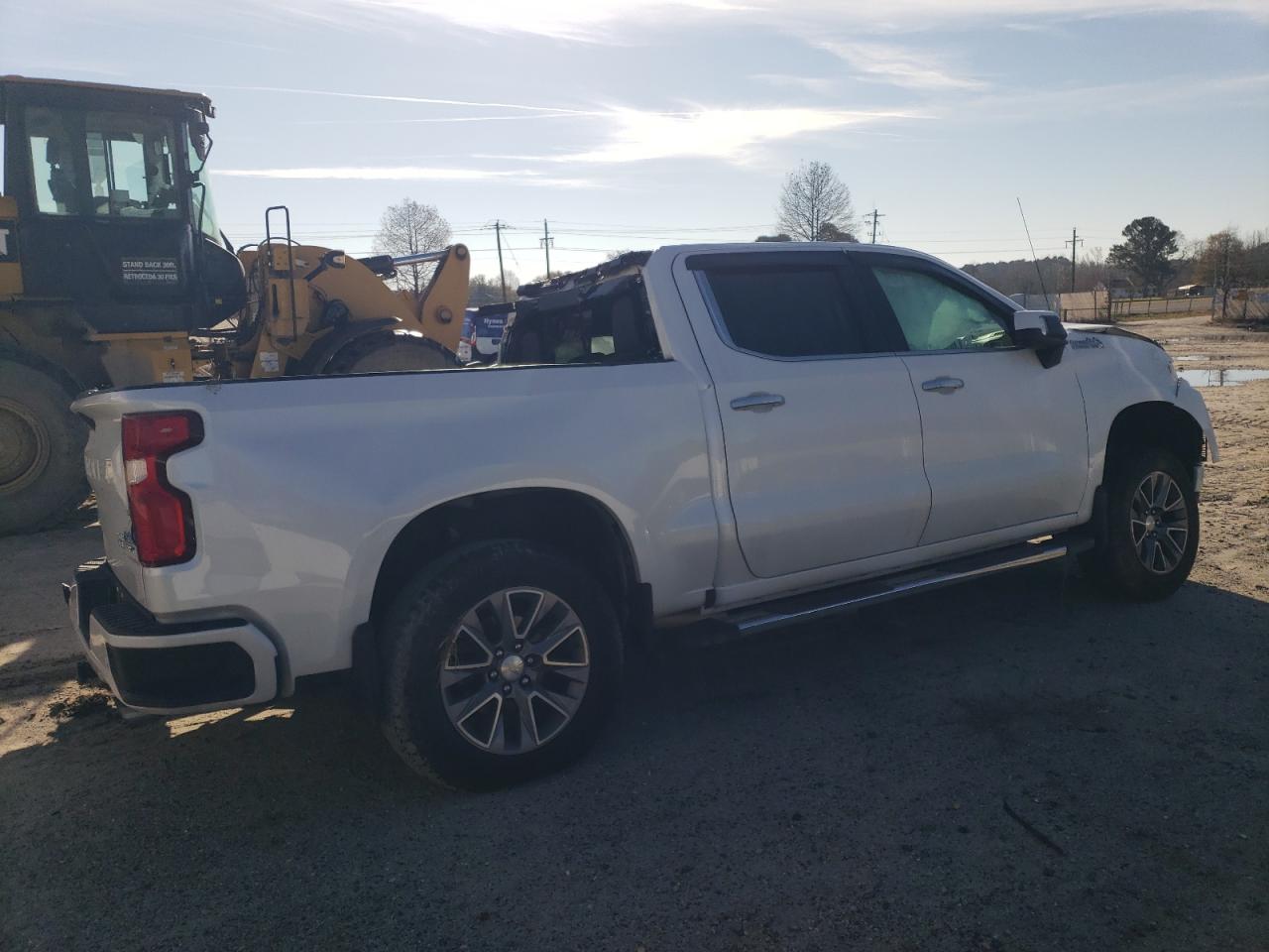 2021 Chevrolet Silverado - Image 3