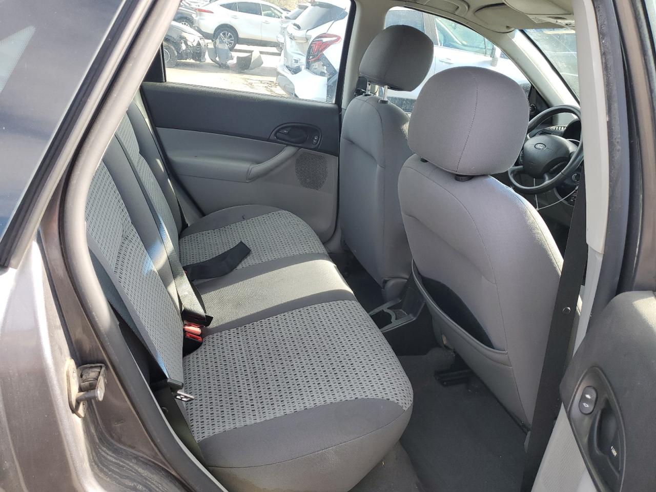 2006 Ford Focus - Image 10