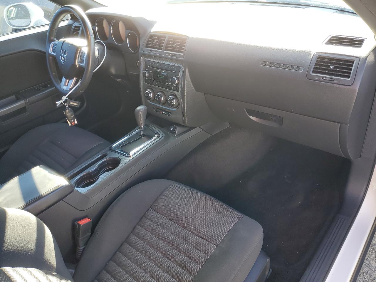 2013 Dodge Challenger - Image 8