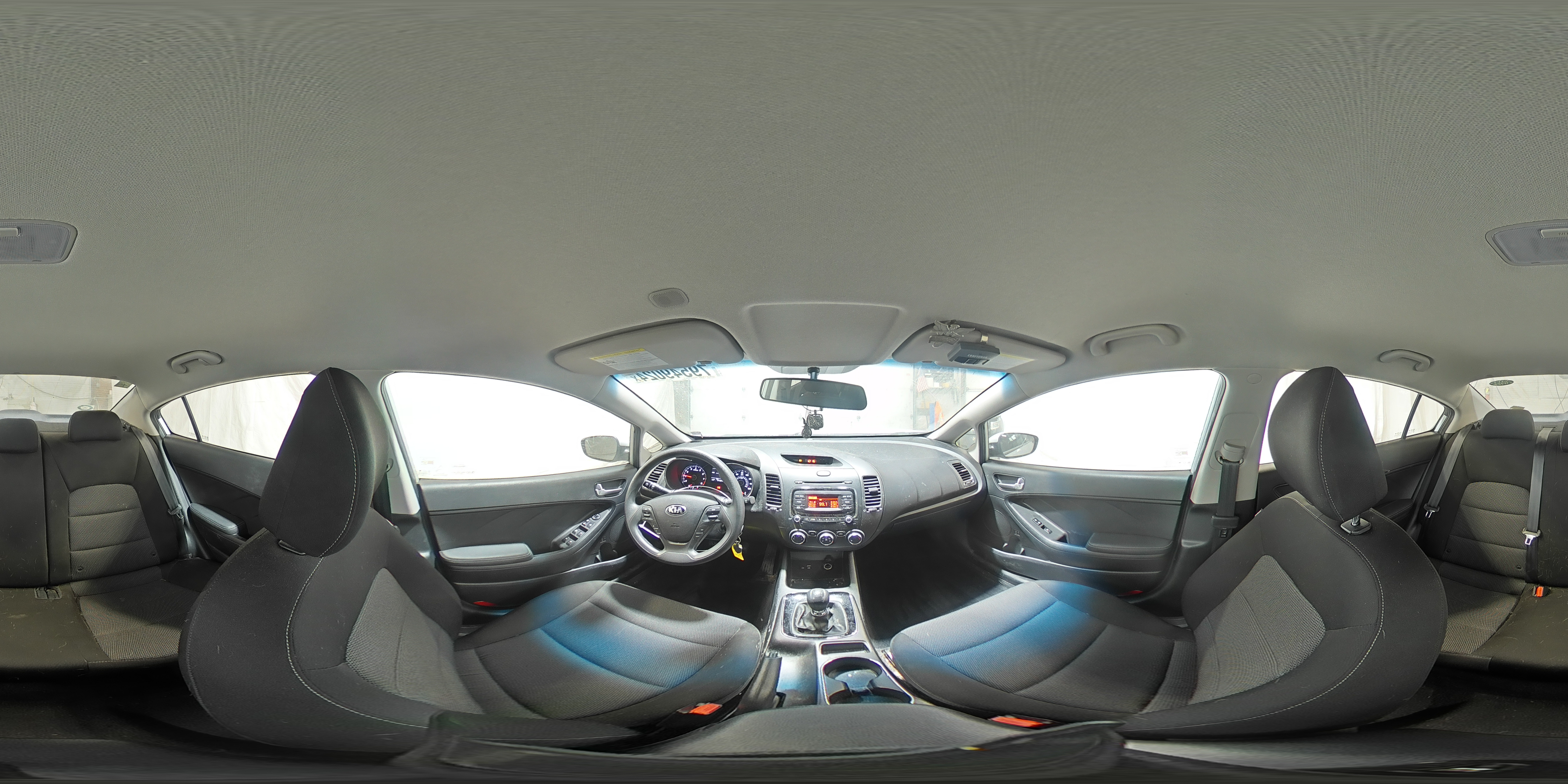 2017 Kia Forte - Image 15