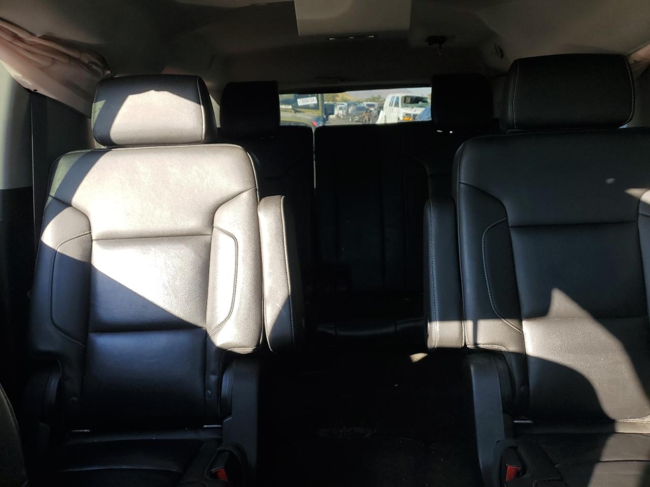 2016 Chevrolet Suburban - Image 10