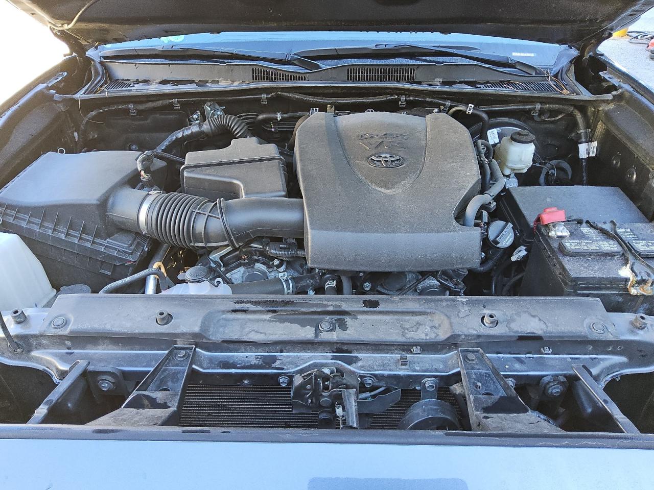 2022 Toyota Tacoma - Image 11