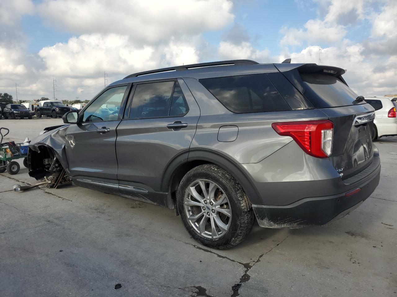 2021 Ford Explorer - Image 2