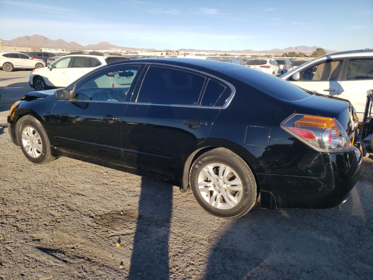 2011 Nissan Altima - Image 2