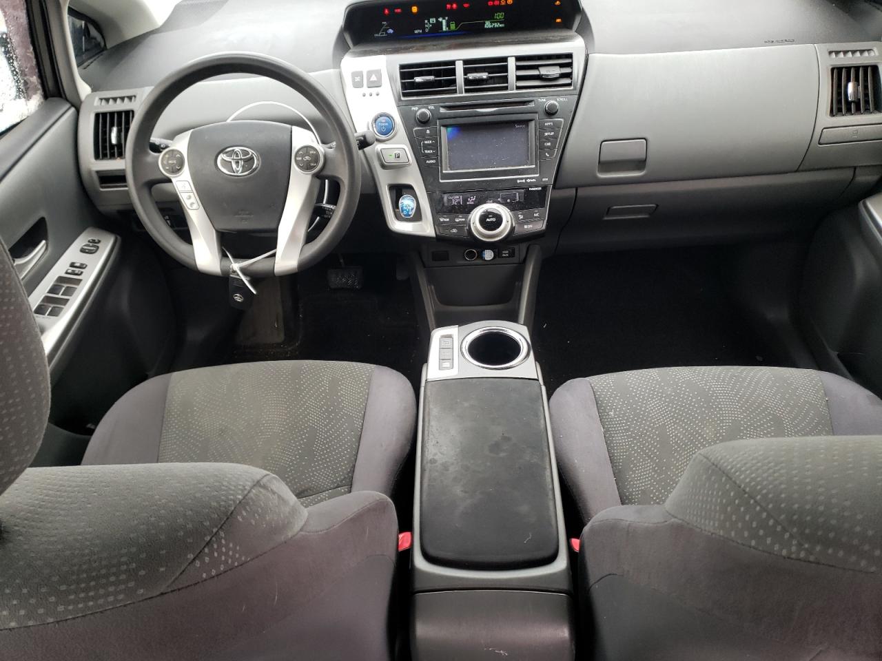 2012 Toyota Prius - Image 8