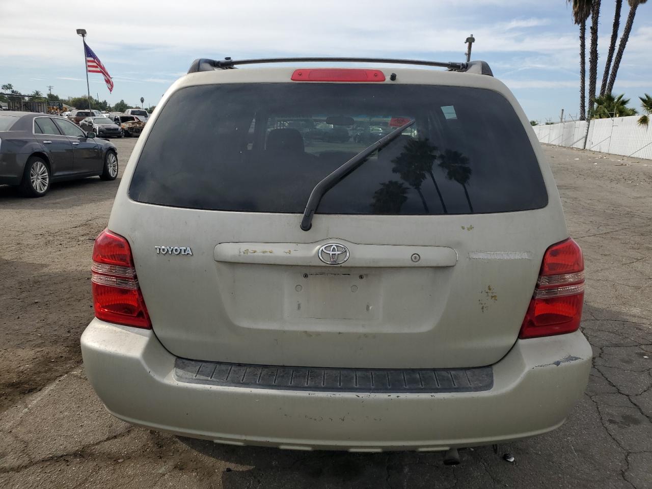 JTEGD21AX30069235 2003 Toyota Highlander