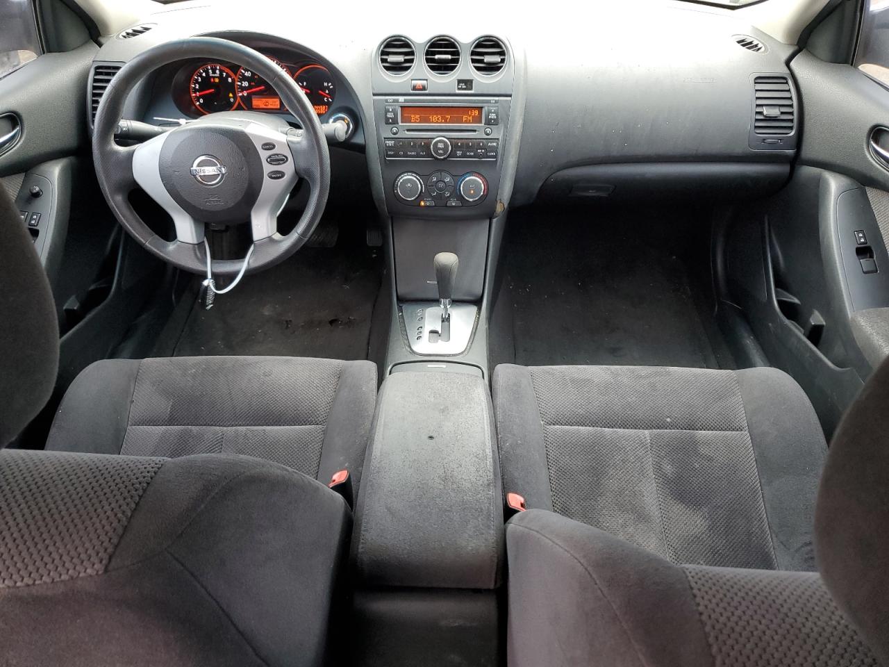 2009 Nissan Altima - Image 8