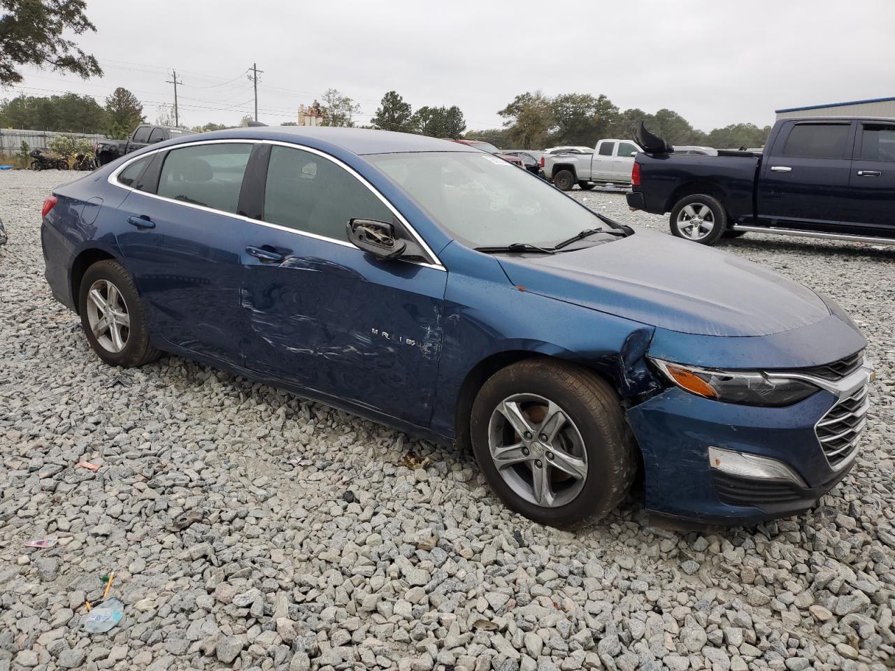 VIN 1G1ZC5STXKF180468 2019 CHEVROLET MALIBU no.4