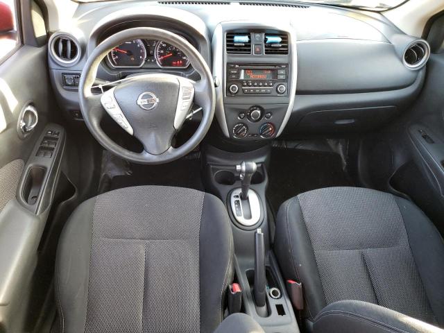  NISSAN VERSA 2015 Красный