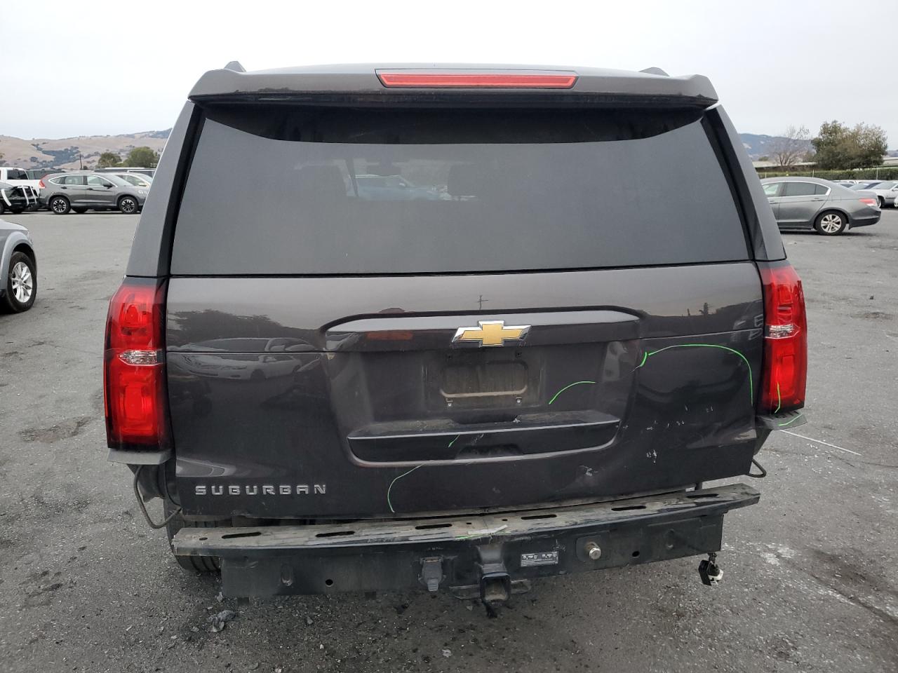 2016 Chevrolet Suburban - Image 6