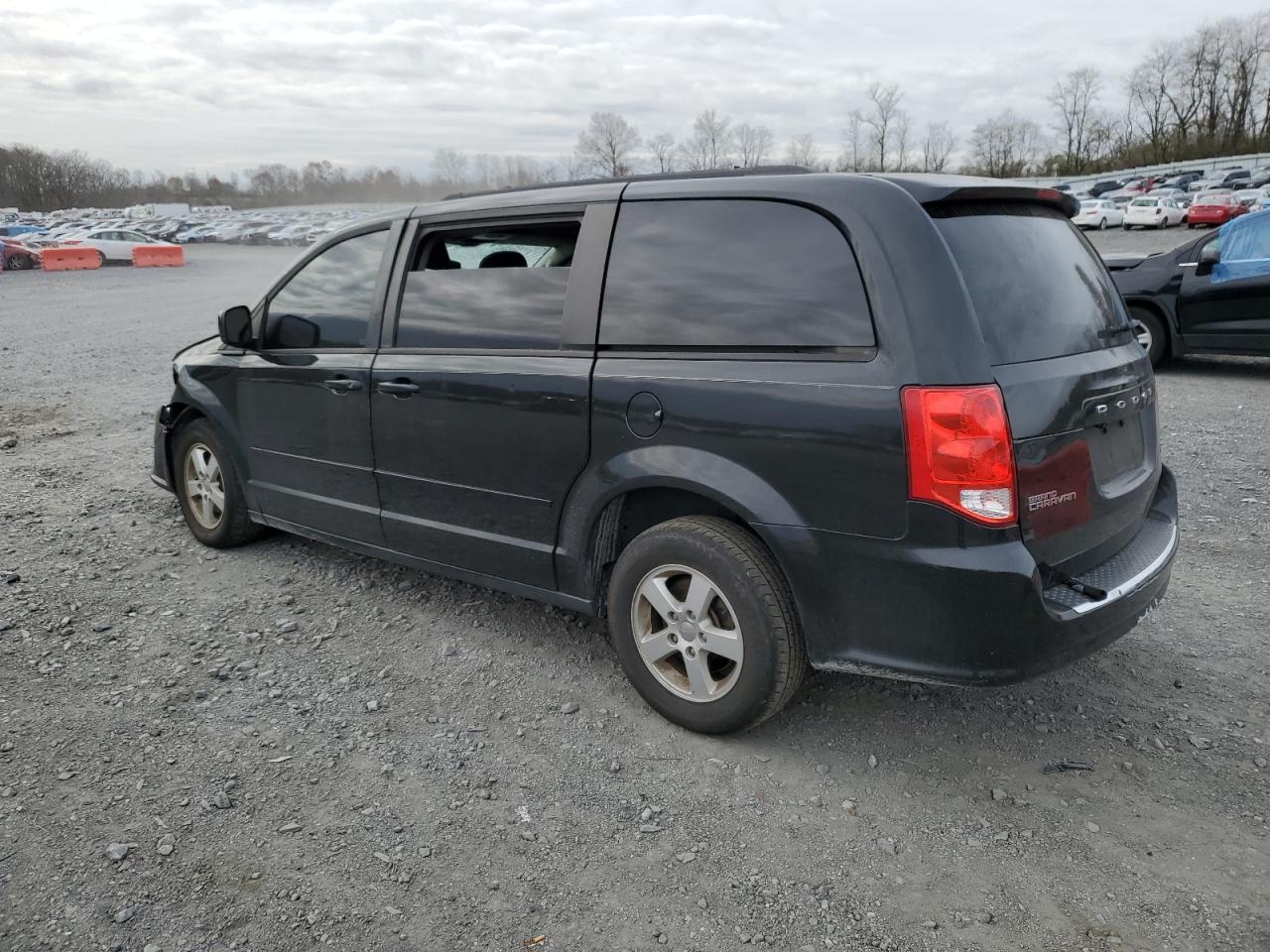 2012 Dodge Caravan - Image 2