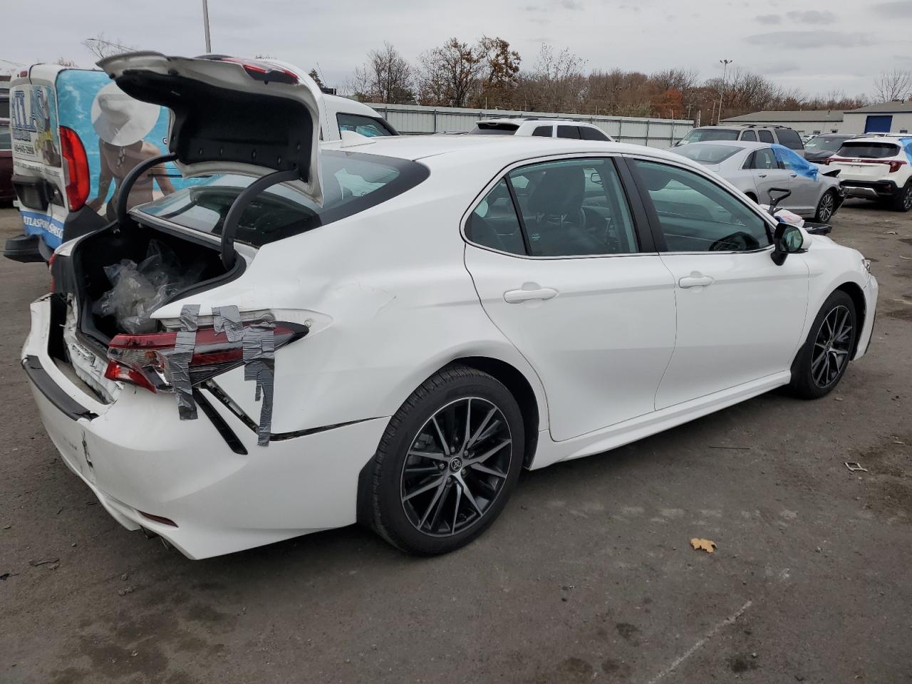2022 Toyota Camry - Image 3