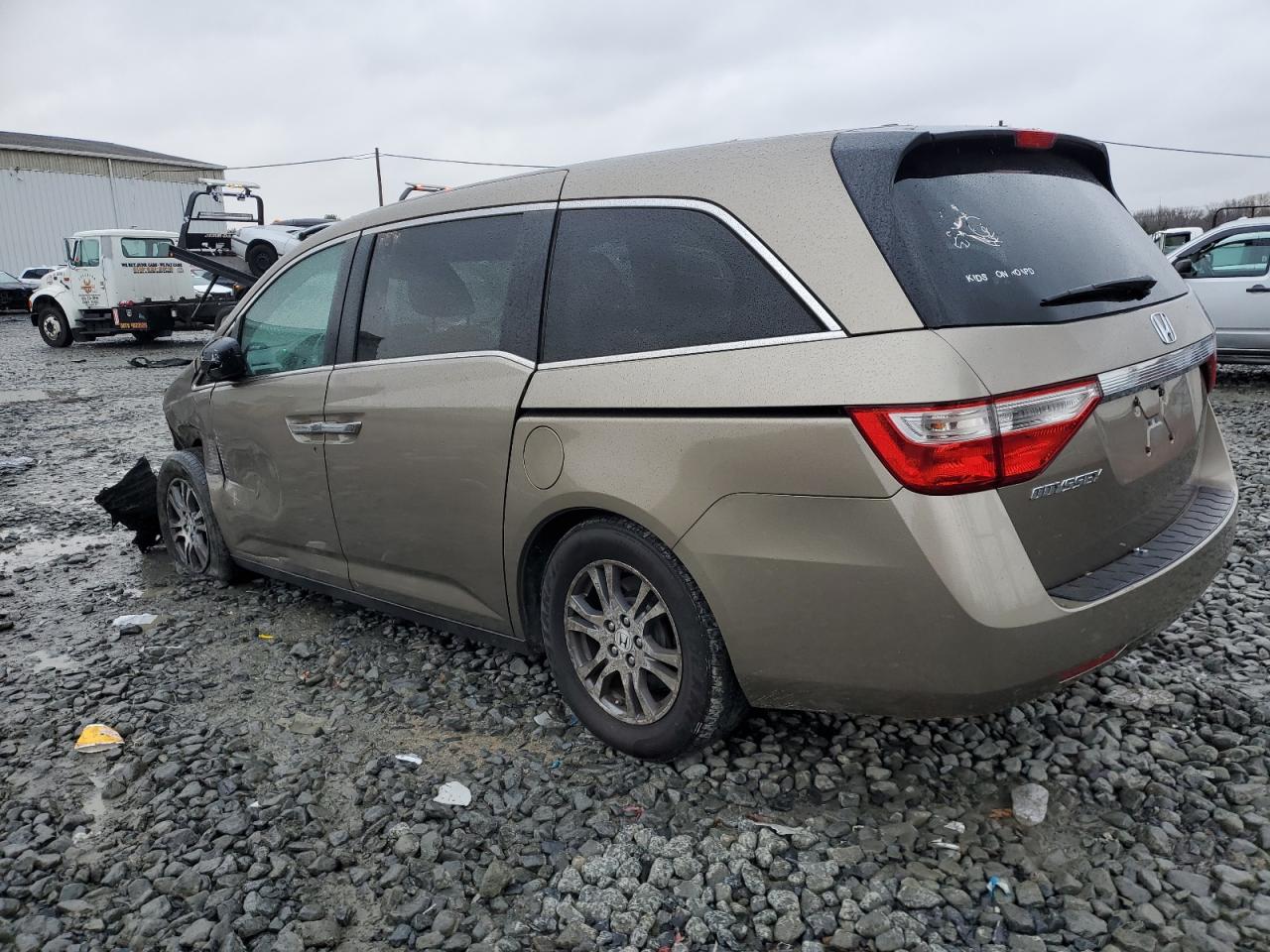 2012 Honda Odyssey - Image 2