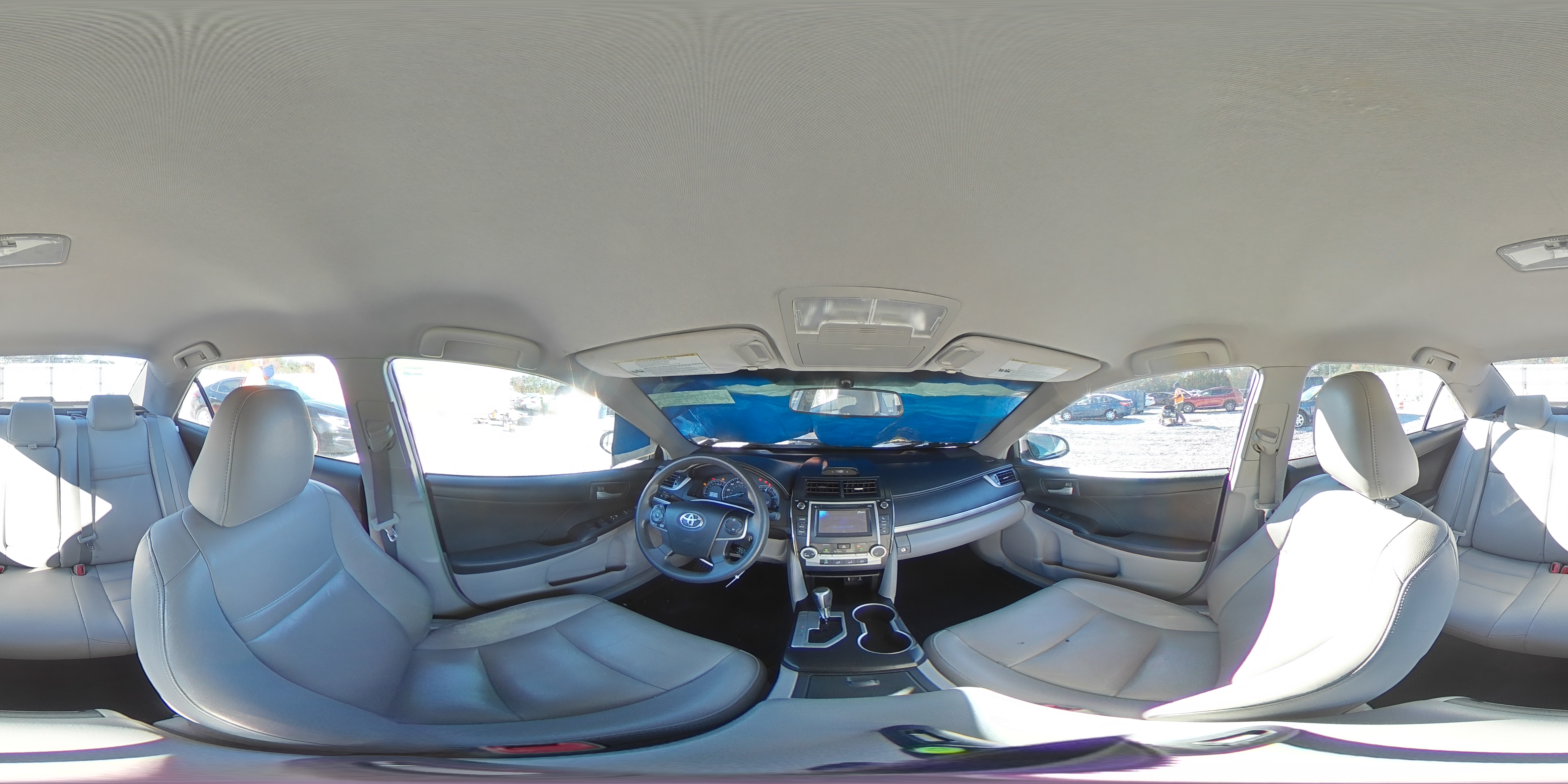 2012 Toyota Camry - Image 15