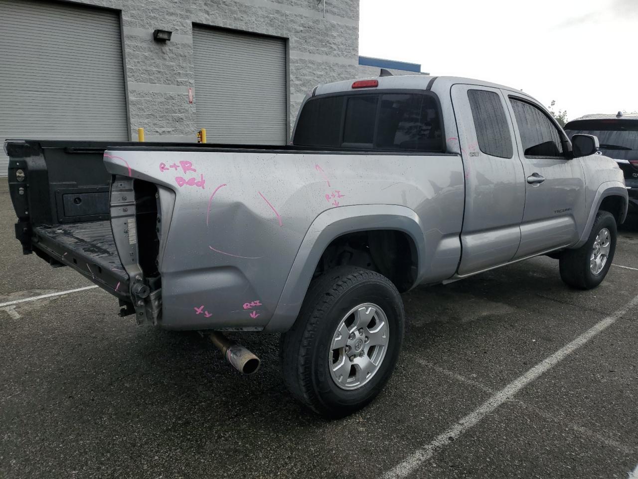 VIN 5TFRX5GN7HX074469 2017 TOYOTA TACOMA no.3