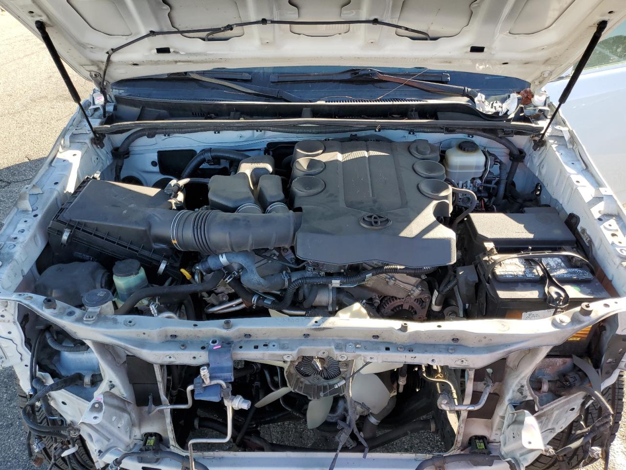 2015 Toyota 4Runner - Image 12