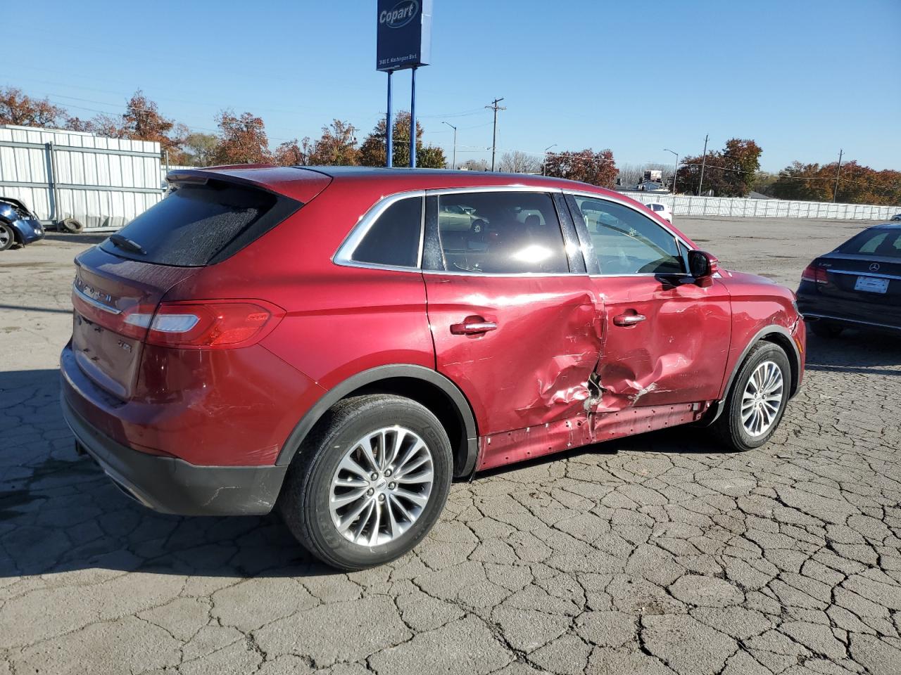 2016 Lincoln MKX - Image 3