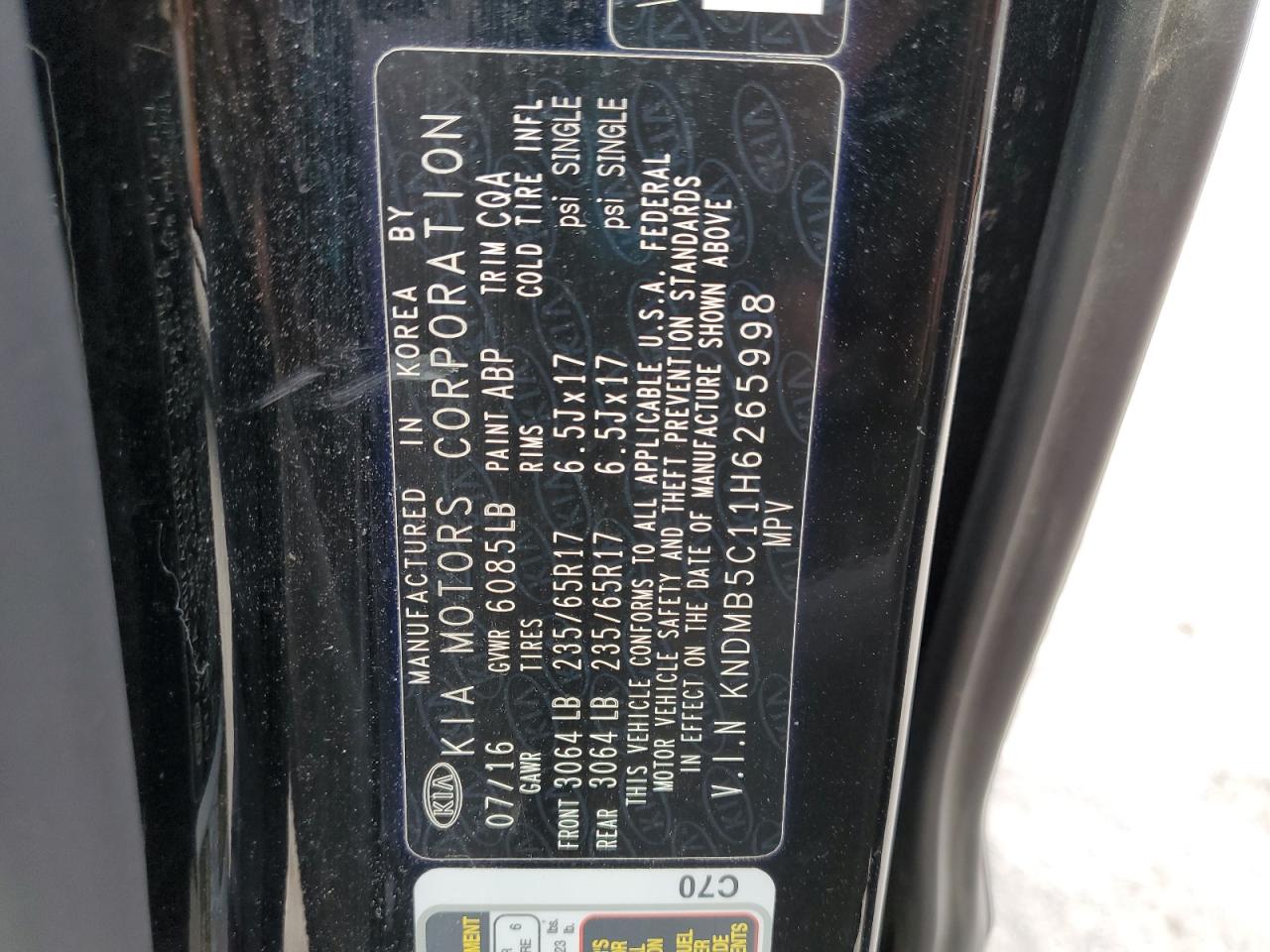 2017 Kia Sedona - Image 13