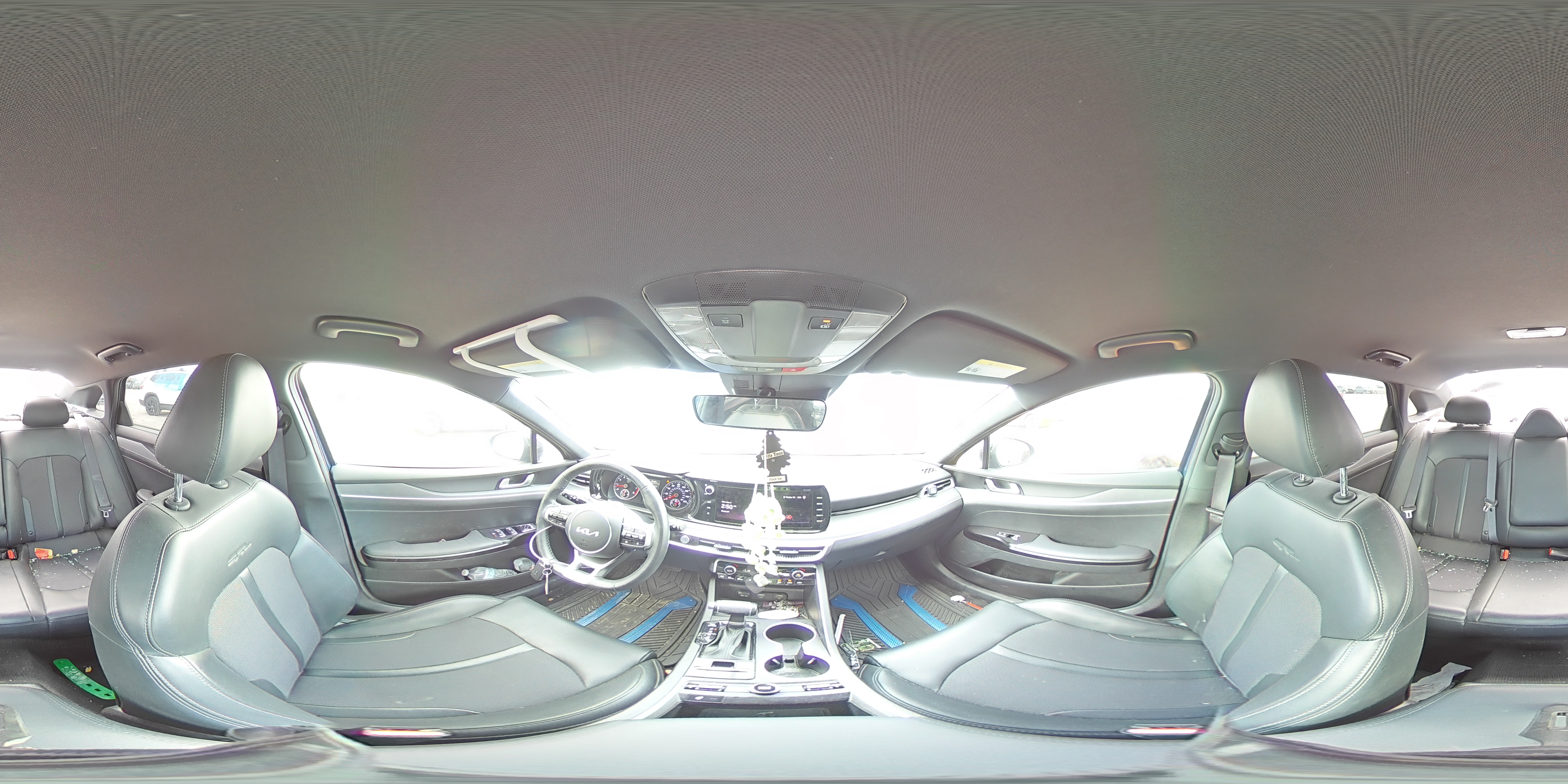 2024 Kia K5 - Image 12