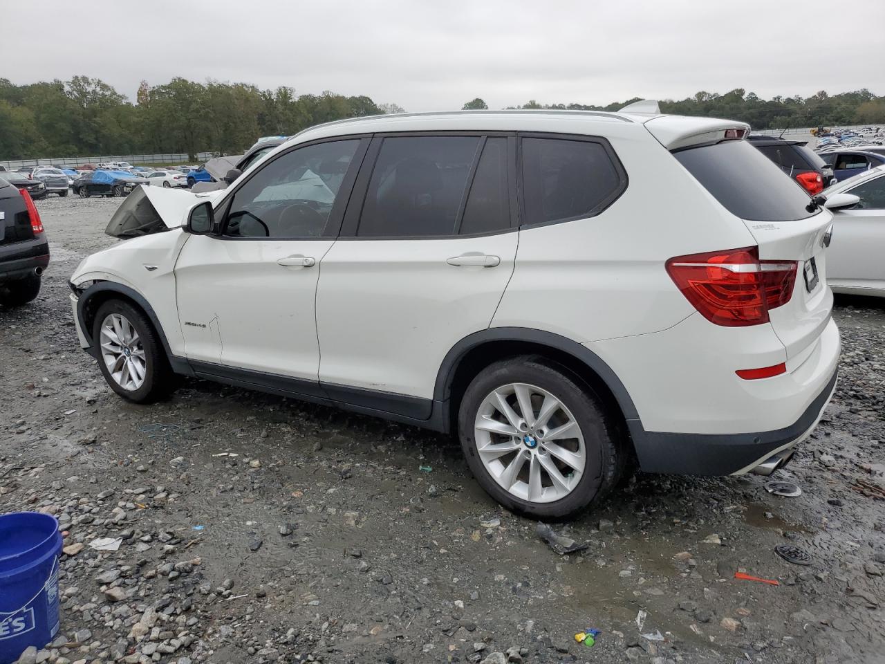 VIN 5UXWX9C55F0D53183 2015 BMW X3 no.2