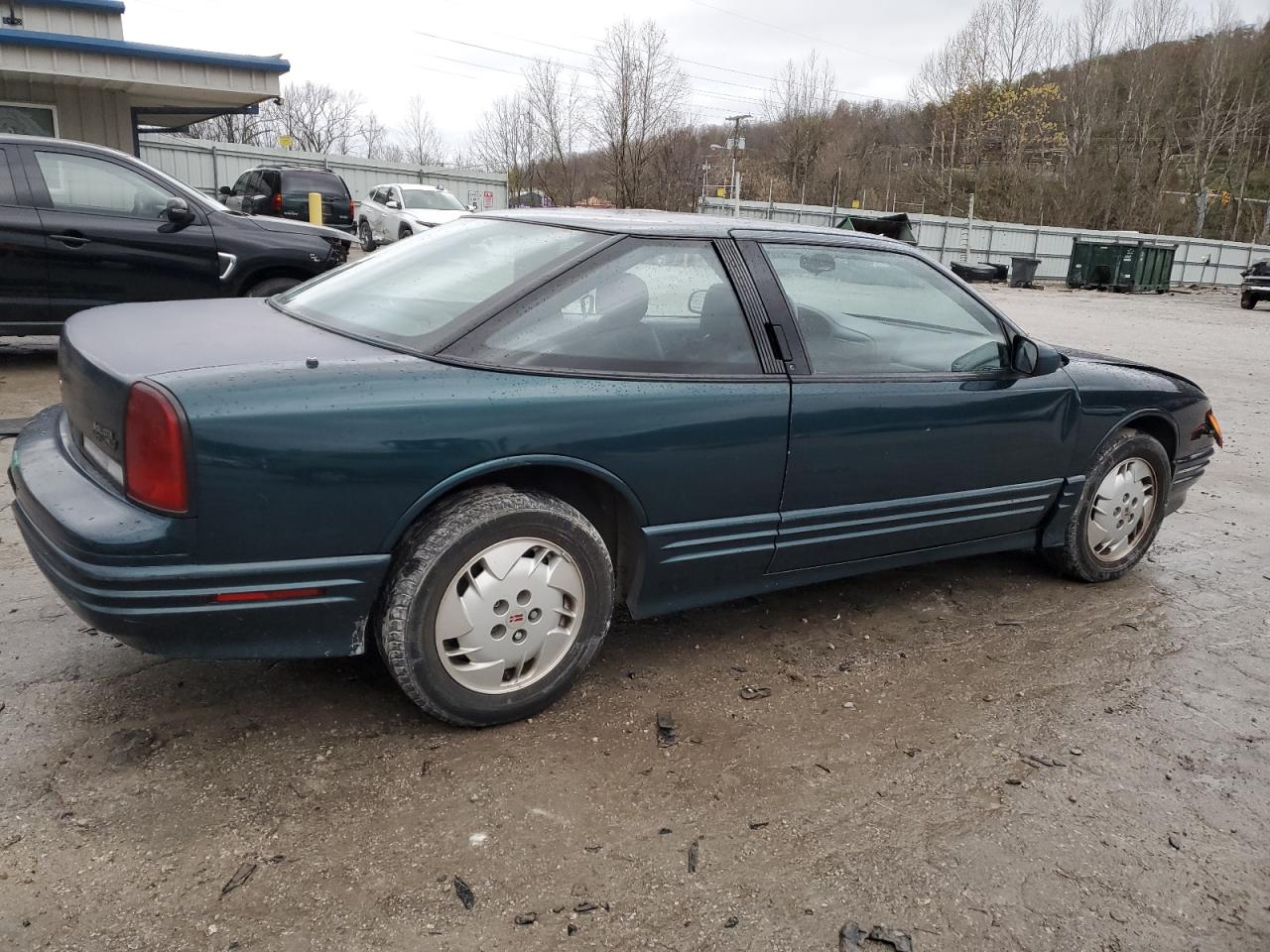 1995 Oldsmobile Cutlass - Image 3