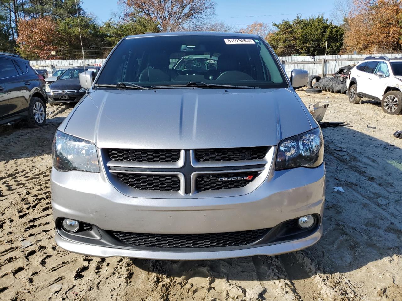 2019 Dodge Caravan - Image 5