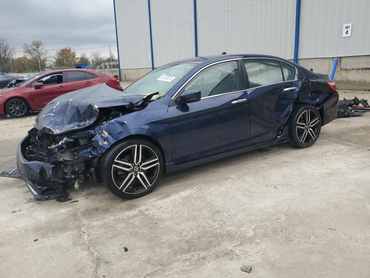 VIN 1HGCR2F59GA104526 2016 HONDA ACCORD no.1