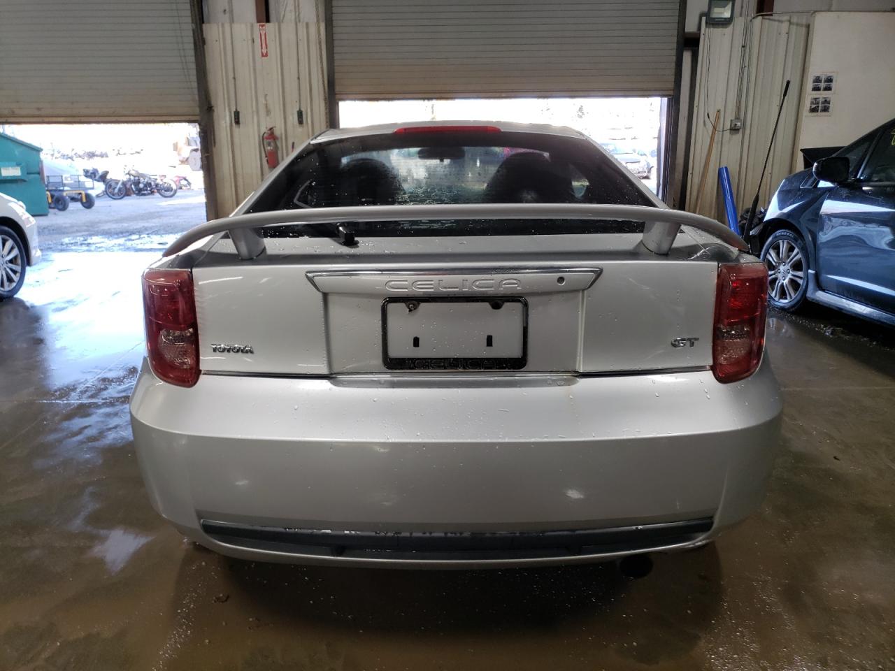 2005 Toyota Celica Gt VIN: JTDDR32T450181983 Lot: 81413654