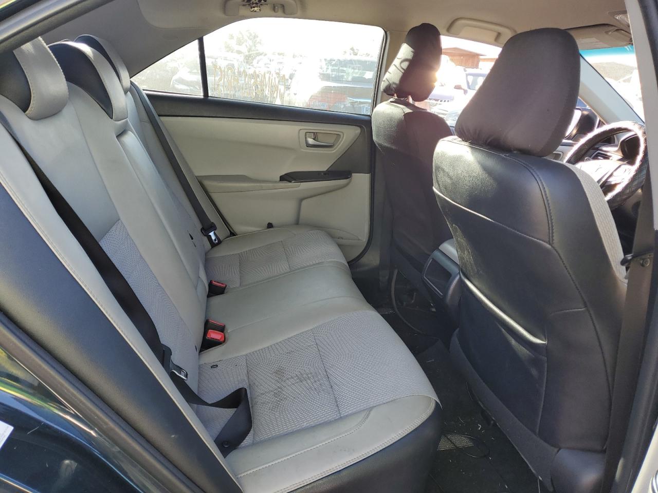 2017 Toyota Camry - Image 10