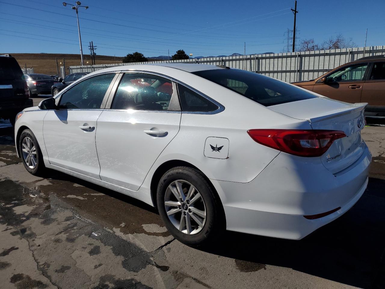 VIN 5NPE24AF8GH369373 2016 HYUNDAI SONATA no.2