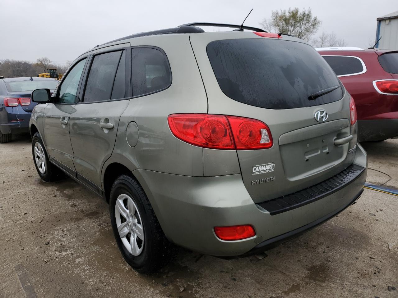 2009 Hyundai Santa Fe - Image 2