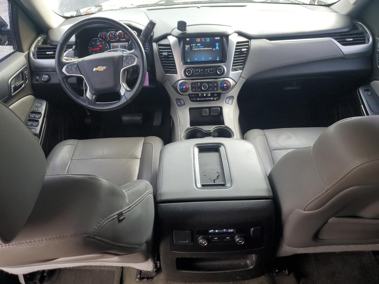 2015 Chevrolet Suburban - Image 8