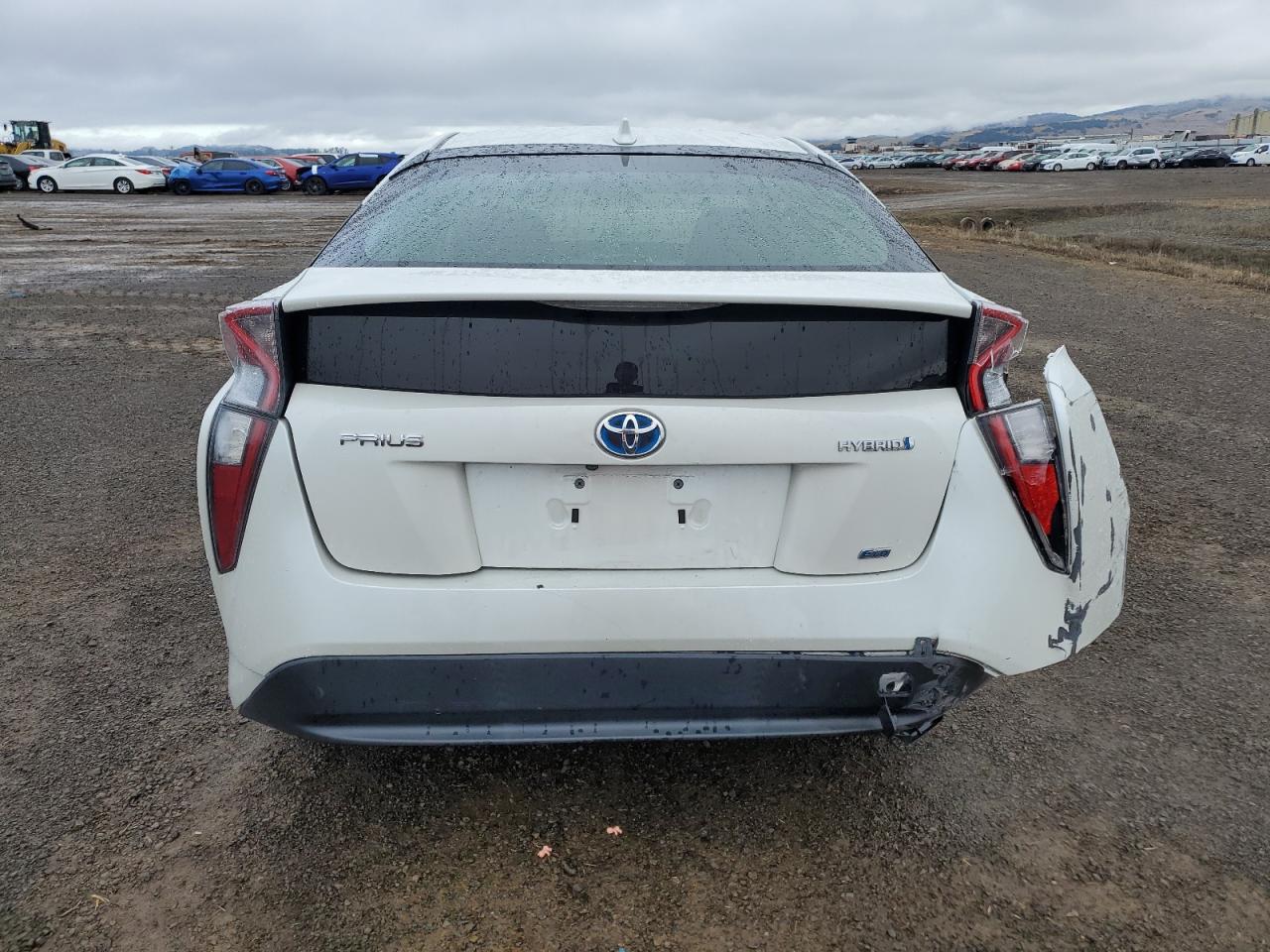 VIN JTDKARFU2G3525865 2016 TOYOTA PRIUS no.6