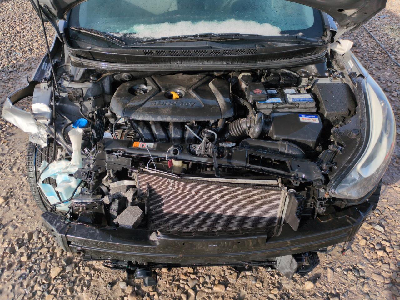 2014 Hyundai Elantra - Image 11