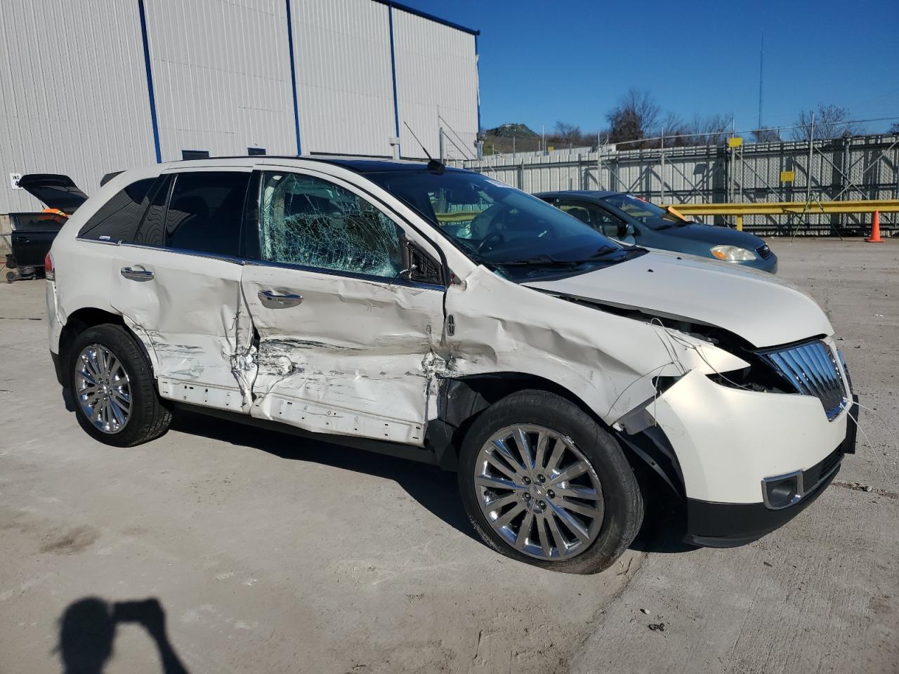 2013 Lincoln MKX - Image 4