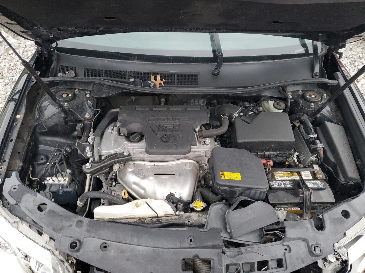2014 Toyota Camry - Image 11