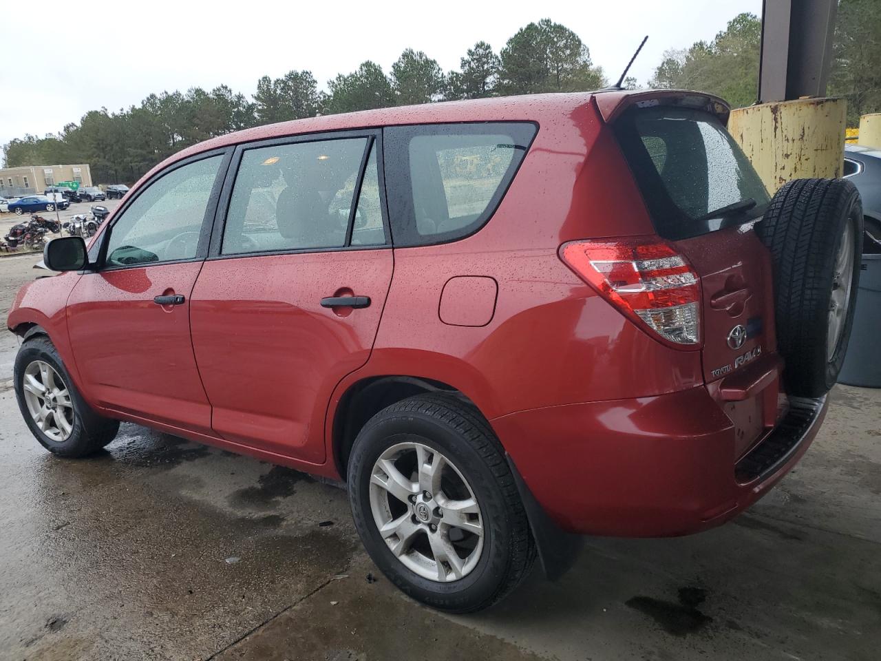 2010 Toyota RAV 4 - Image 2