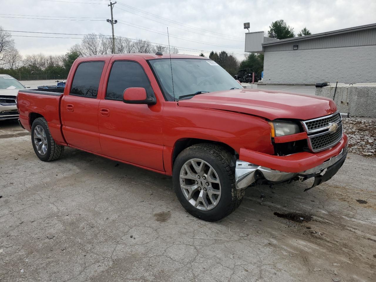 2005 Chevrolet Silverado - Image 4
