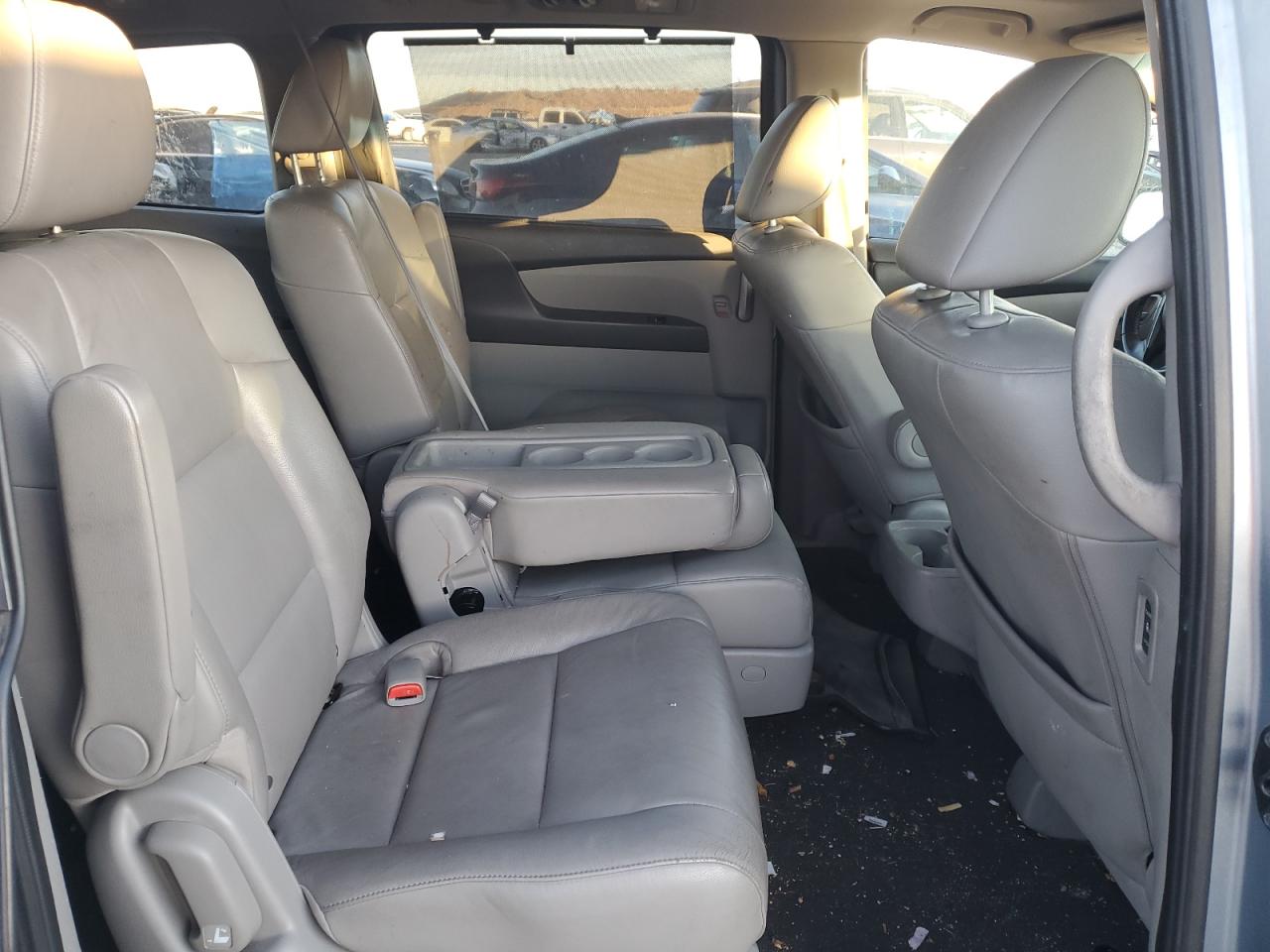 2011 Honda Odyssey - Image 11