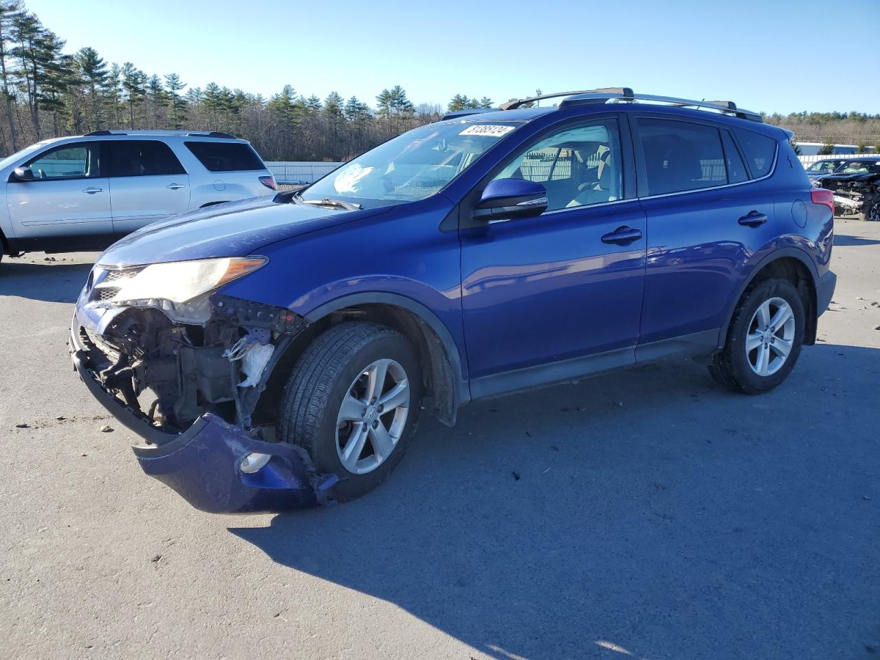 VIN 2T3RFREV1EW152077 2014 TOYOTA RAV4 no.1