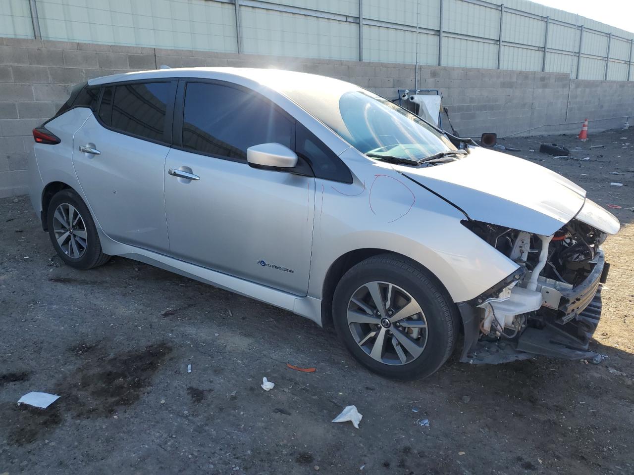2019 Nissan Leaf - Image 4