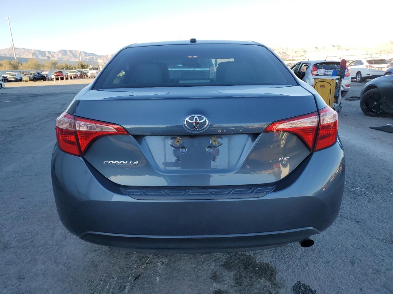 VIN 2T1BURHE7JC100721 2018 TOYOTA COROLLA no.6