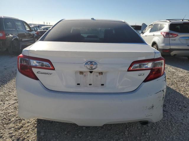  TOYOTA CAMRY 2013 Biały